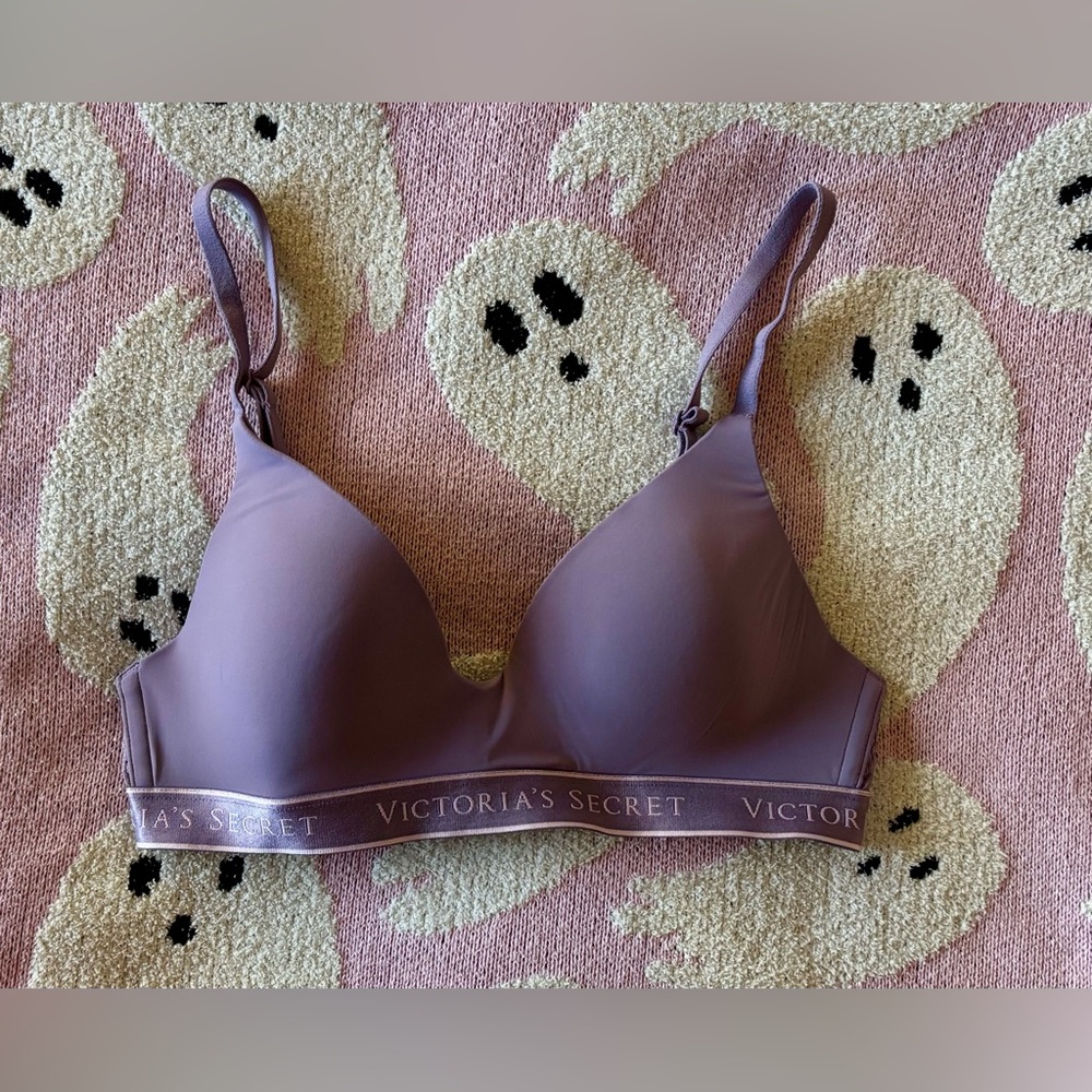 Victoria's Secret - Lavender T-Shirt Bra
